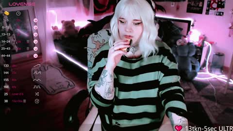 Noori online show from February 2025 10:44:02 PM