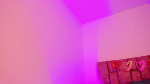 Nora Da Silva online show from May 2026 04:52:02 AM
