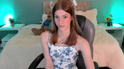 Nora online show from October 2025 07:33:01 PM