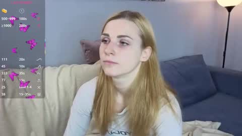 Elina online show from September 2025 10:27:01 AM