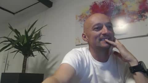 nordicrunner76 online show from May 2026 12:15:02 AM