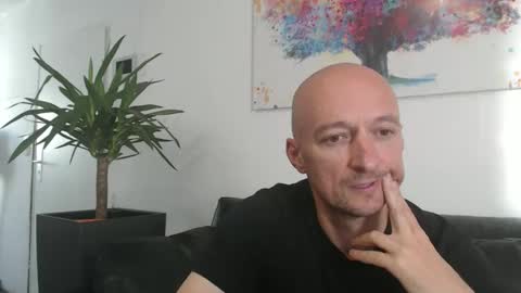 nordicrunner76 online show from May 2026 12:55:02 PM