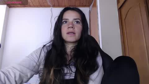 noreen_ online show from November 2025 03:22:01 PM