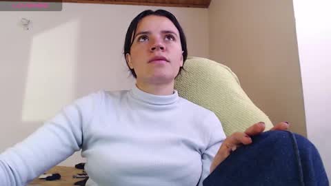 noreen_ online show from November 2025 04:22:01 PM