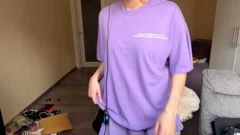 Elena online show from April 2026 04:05:02 AM