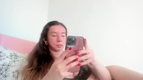 Emily snow online show from December 2024 08:32:01 PM