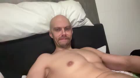 Snapshot of north_guy799643 chatting on January 2026 03:03:02 PM north_guy799643 online show from January 2026 03:03:02 PM