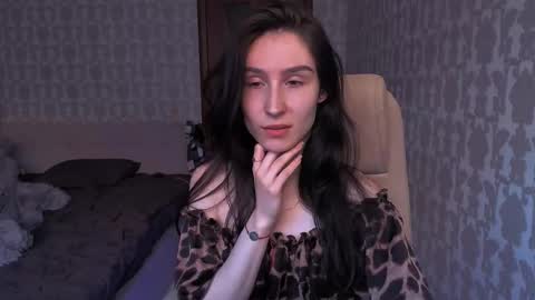 Hazel online show from March 2026 03:12:01 AM
