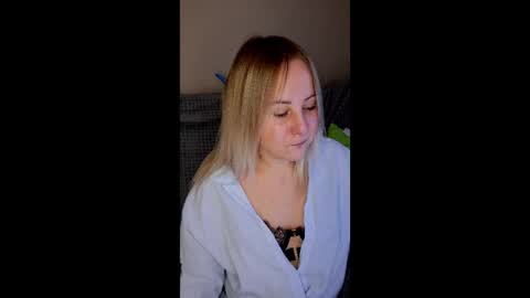 hi glad to chat online show from October 2025 06:33:01 AM