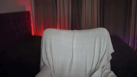 Tina online show from April 2026 09:39:33 PM