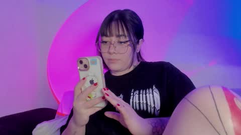  s online show from February 2026 08:14:02 PM