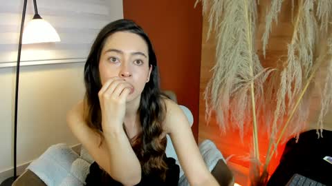 Snapshot of nova_grey__ chatting on June 2026 01:06:02 PM nova_grey__ online show from June 2026 01:06:02 PM