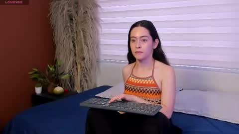 Snapshot of nova_grey__ chatting on June 2026 01:09:02 PM nova_grey__ online show from June 2026 01:09:02 PM