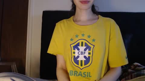 Olivia online show from January 2025 09:58:01 PM