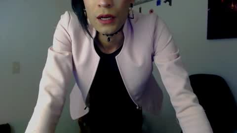 Nova...  online show from October 2025 09:34:01 PM