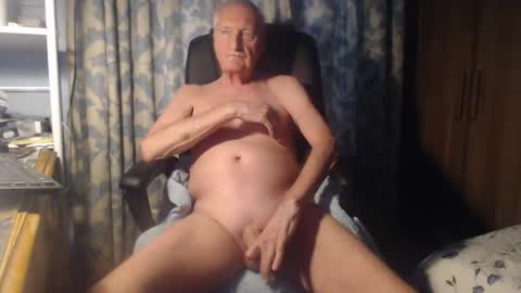 Snapshot of nudecambud chatting on May 2026 04:31:01 AM nudecambud online show from May 2026 04:31:01 AM