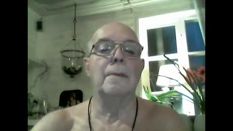 Snapshot of nudistjavist chatting on January 2025 03:02:02 PM Haky online show from January 2025 03:02:02 PM