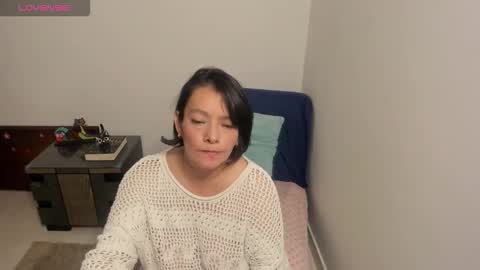 nuit_rose online show from October 2025 01:58:02 AM