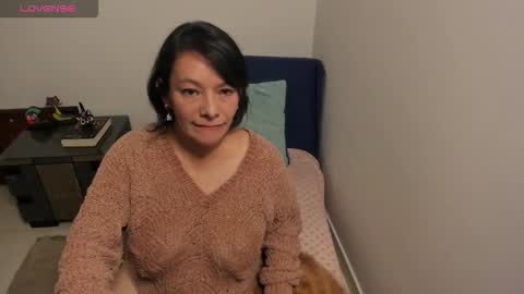 nuit_rose online show from October 2025 02:15:01 AM