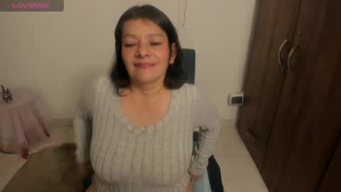 Snapshot of nuit_rose chatting on April 2026 01:42:02 AM nuit_rose online show from April 2026 01:42:02 AM