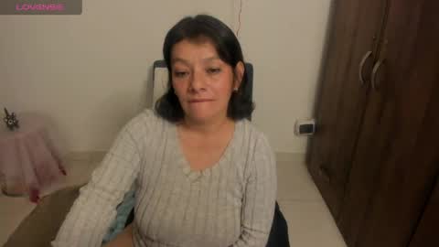 Snapshot of nuit_rose chatting on April 2026 02:51:02 AM nuit_rose online show from April 2026 02:51:02 AM