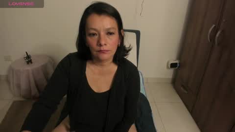 Snapshot of nuit_rose chatting on April 2026 01:36:01 AM nuit_rose online show from April 2026 01:36:01 AM