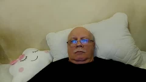 nukiss online show from December 2024 06:02:01 PM