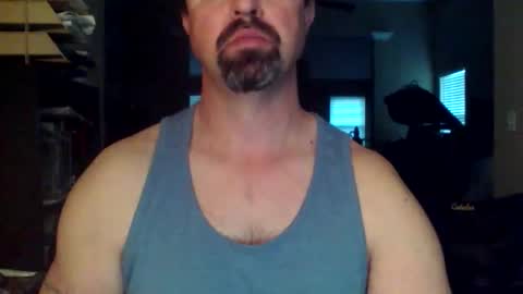 nvrenuff1979 online show from February 2026 12:31:01 PM