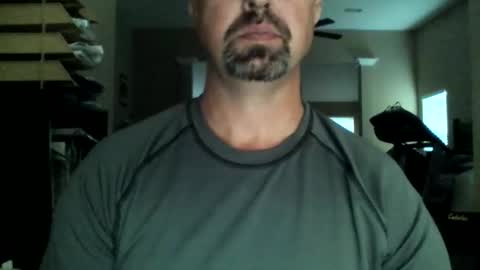 nvrenuff1979 online show from February 2026 12:38:01 PM