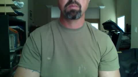 nvrenuff1979 online show from March 2026 07:31:01 PM