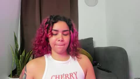 Nia online show from February 2026 04:32:01 AM