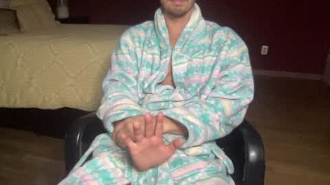 Snapshot of nyc2100 chatting on January 2025 05:30:01 AM Your HOTBF online show from January 2025 05:30:01 AM