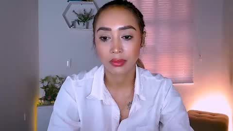 Nycole online show from January 2025 12:16:01 PM