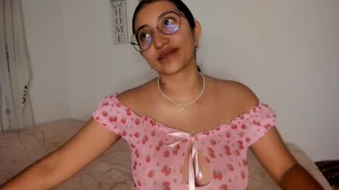 Vanessa online show from December 2025 12:42:01 AM