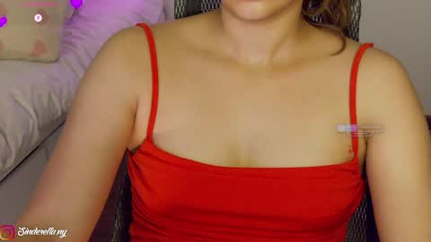 Snapshot of nylaahhh chatting on June 2026 01:40:01 AM Nylaah online show from June 2026 01:40:01 AM
