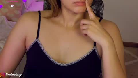 Snapshot of nylaahhh chatting on June 2026 01:26:02 AM Nylaah online show from June 2026 01:26:02 AM
