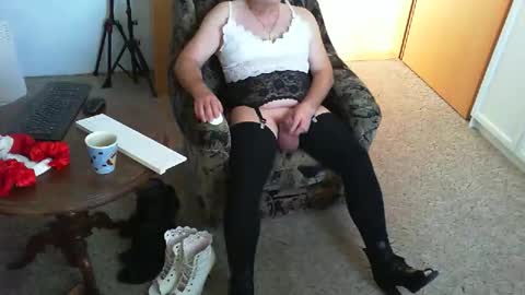 Strumpfhose online show from April 2026 12:29:02 PM