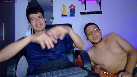 Snapshot of nymphobuddies chatting on September 2025 09:58:01 PM David and Steven Independents online show from September 2025 09:58:01 PM