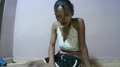 Snapshot of nympholinha chatting on February 2025 02:57:01 PM nympholinha online show from February 2025 02:57:01 PM