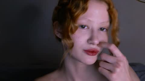 nyra_thira online show from November 2025 11:25:02 PM