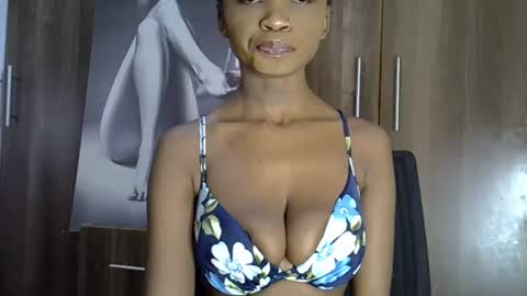 Snapshot of nyverra chatting on July 2026 09:00:01 AM nyverra online show from July 2026 09:00:01 AM