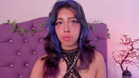   online show from December 2024 05:33:02 PM