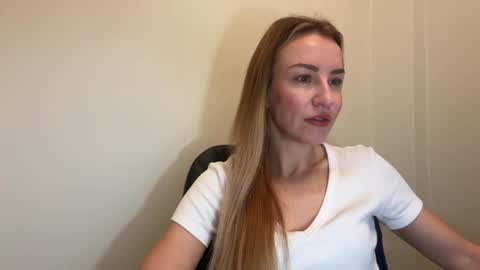 Snapshot of nyxelia_ chatting on February 2026 08:13:01 AM Anastasia online show from February 2026 08:13:01 AM