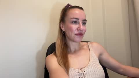 Snapshot of nyxelia_ chatting on February 2026 08:19:01 AM Anastasia online show from February 2026 08:19:01 AM