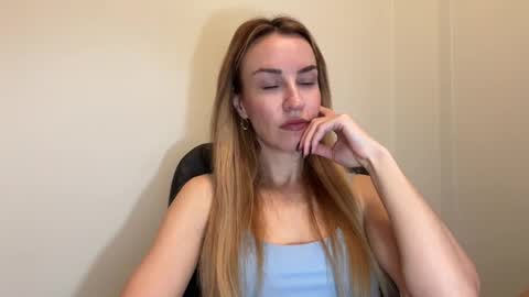 Snapshot of nyxelia_ chatting on February 2026 08:40:01 AM Anastasia online show from February 2026 08:40:01 AM