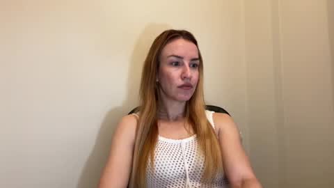 Snapshot of nyxelia_ chatting on April 2026 07:03:02 AM Anastasia online show from April 2026 07:03:02 AM