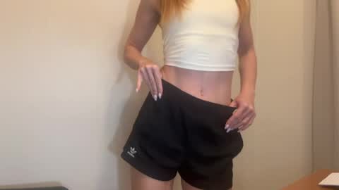 Snapshot of nyxelia_ chatting on April 2026 07:11:02 AM Anastasia online show from April 2026 07:11:02 AM