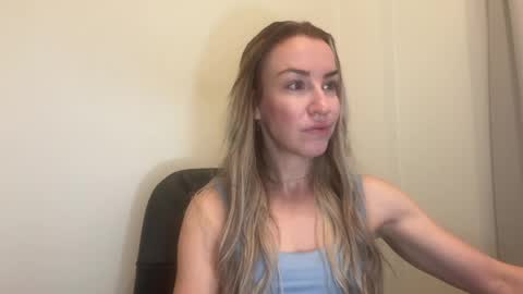 Snapshot of nyxelia_ chatting on May 2026 07:03:02 AM Anastasia online show from May 2026 07:03:02 AM