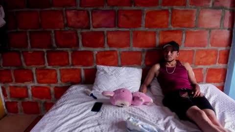 Scarlett online show from December 2025 03:19:02 PM