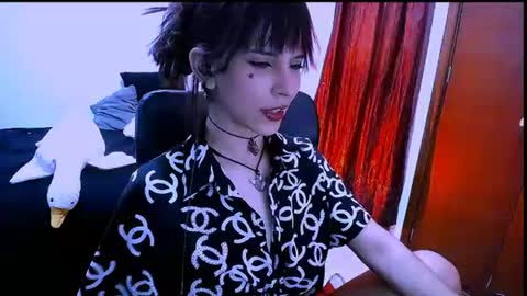 Snapshot of nyxxei chatting on July 2026 11:44:01 PM Nyxxei online show from July 2026 11:44:01 PM